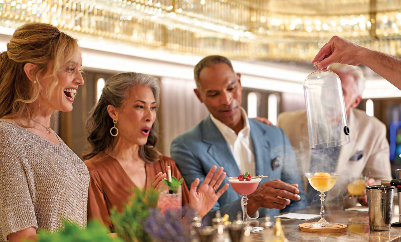 Oceania Allura - Founders Bar